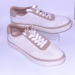 Vionic Women’s Essence Galia Textile Trainers – Size 8 US (White)